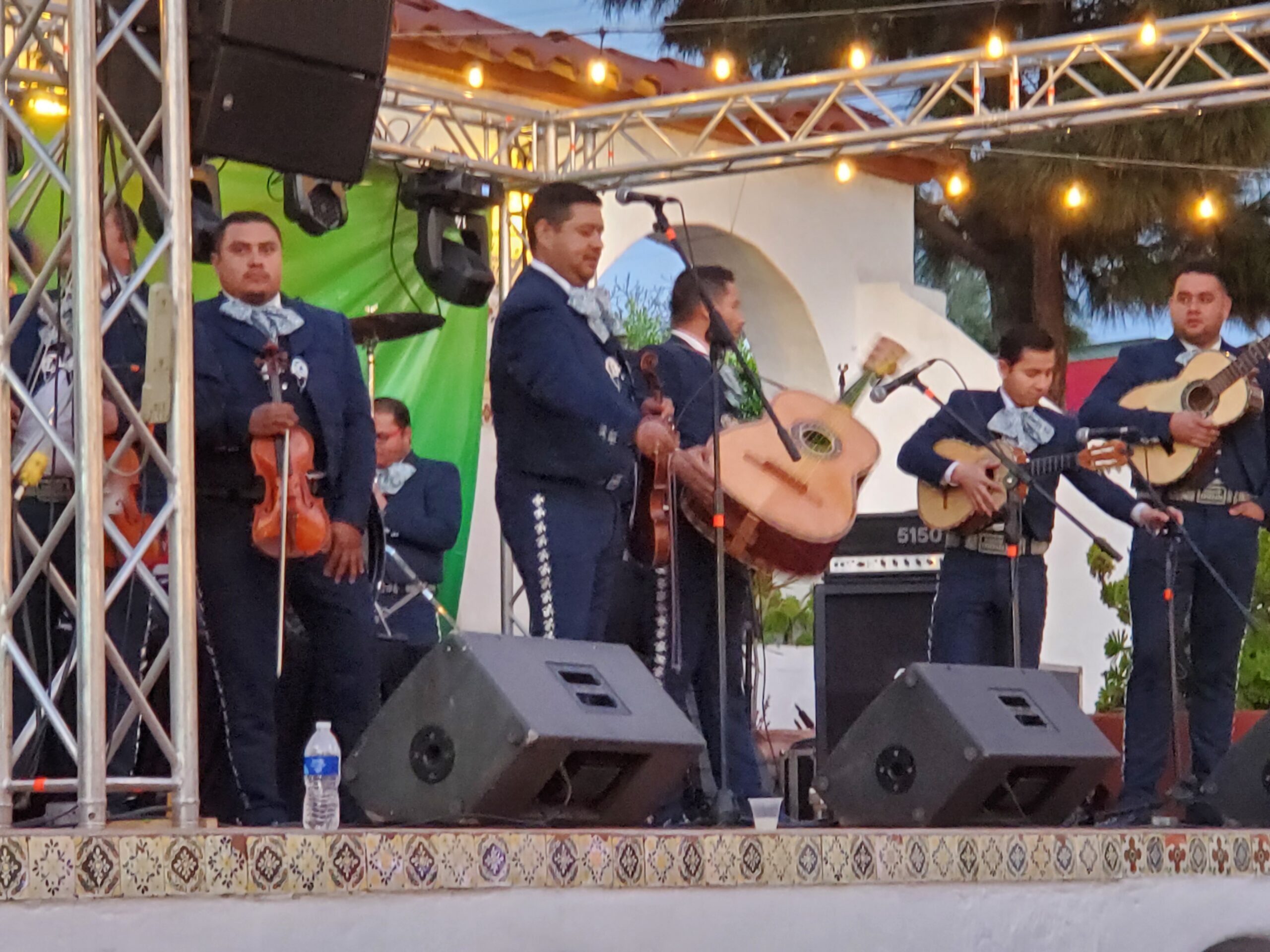 mariachi ensenada
